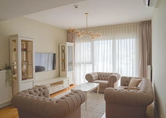 Diamond's New Royal In With Free Private Parking And Stunning Mountain Views Апартаменты